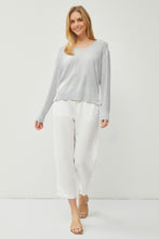 Load image into Gallery viewer, CLASSIC LIGHTWEIGHT V-NECK KNIT SWEATER - Pewter
