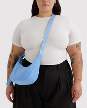 Load image into Gallery viewer, Baggu Small Crescent Bag- Piscine