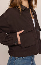 Load image into Gallery viewer, Rey Cropped Chore Jacket- Umber