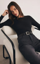 Load image into Gallery viewer, Second Skin Crew Neck Long Sleeve- Black