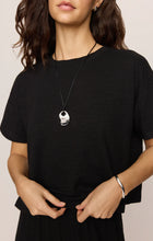 Load image into Gallery viewer, Sway Textured Cropped Tee- Black