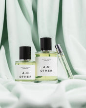 Load image into Gallery viewer, Sultry Green Travel Size Perfume (7.5 Ml)