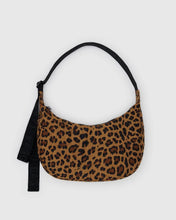 Load image into Gallery viewer, Baggu Medium Nylon Crescent Bag - Leopard