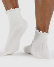 Load image into Gallery viewer, Baggu Lettuce Edge Sock Set of 2- White