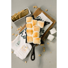 Load image into Gallery viewer, Minnesota Cast Iron Skillet in a Gift Box