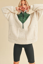 Load image into Gallery viewer, Aspen Pullover - Court Green
