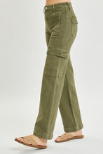Load image into Gallery viewer, HIGH RISE WIDE CARGO PANTS - Moss
