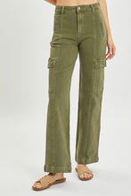 Load image into Gallery viewer, HIGH RISE WIDE CARGO PANTS - Moss
