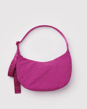 Load image into Gallery viewer, Baggu Medium Nylon Crescent Bag- Deep Fuchsia
