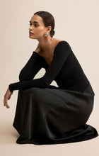 Load image into Gallery viewer, Northpointe Midi Skirt Black
