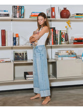 Load image into Gallery viewer, Super High Rise Baggy - Wide Leg Jeans
