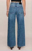 Load image into Gallery viewer, The Head Turner High Rise Wide - Hush
