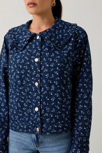 Load image into Gallery viewer, Peter Pan Collar Print Denim Jacket
