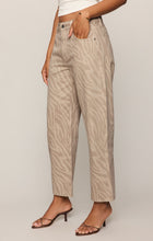 Load image into Gallery viewer, The Off Duty Bowed Ankle- Zebra Soapstone
