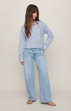Load image into Gallery viewer, Favorite Button Up Top Hamptons Blue
