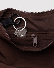 Load image into Gallery viewer, Baggu Small Crescent Bag- Coffee
