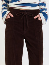 Load image into Gallery viewer, Villa Drawstring Barrel Leg Pant- Chocolate
