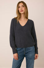 Load image into Gallery viewer, Filomena Sweater
