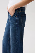 Load image into Gallery viewer, Lexi Mid Rise Bowed Straight - Moonwave
