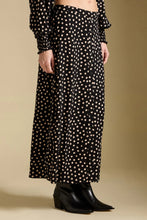 Load image into Gallery viewer, Nolla Midi Skirt - Midnight
