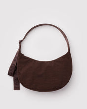 Load image into Gallery viewer, Baggu Medium Nylon Crescent Bag- Coffee
