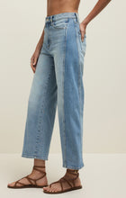Load image into Gallery viewer, Luna High Rise Crop Bowed Denim
