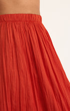 Load image into Gallery viewer, Nicoline Crinkle Midi Skirt Cabana Red

