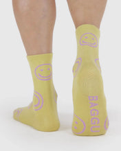 Load image into Gallery viewer, Baggu Crew Sock- Straw Happy
