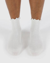 Load image into Gallery viewer, Baggu Lettuce Edge Sock Set of 2- White
