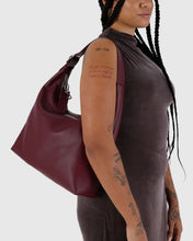 Load image into Gallery viewer, Baggu Recycled Leather Shoulder Bag- Mahogany
