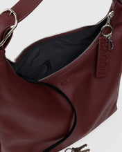 Load image into Gallery viewer, Baggu Recycled Leather Shoulder Bag- Mahogany

