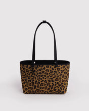 Load image into Gallery viewer, Medium Nylon Reversible Tote- Leopard Mix
