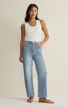 Load image into Gallery viewer, Luna High Rise Crop Bowed Denim
