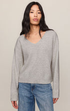 Load image into Gallery viewer, Cerro Sweater - Feather Grey
