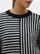 Load image into Gallery viewer, Cross Stripe Cropped Pullover- Black
