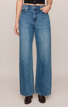 Load image into Gallery viewer, The Head Turner High Rise Wide - Hush
